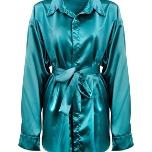 ISO: Laina Rauma Club Bed Electric Eel button up